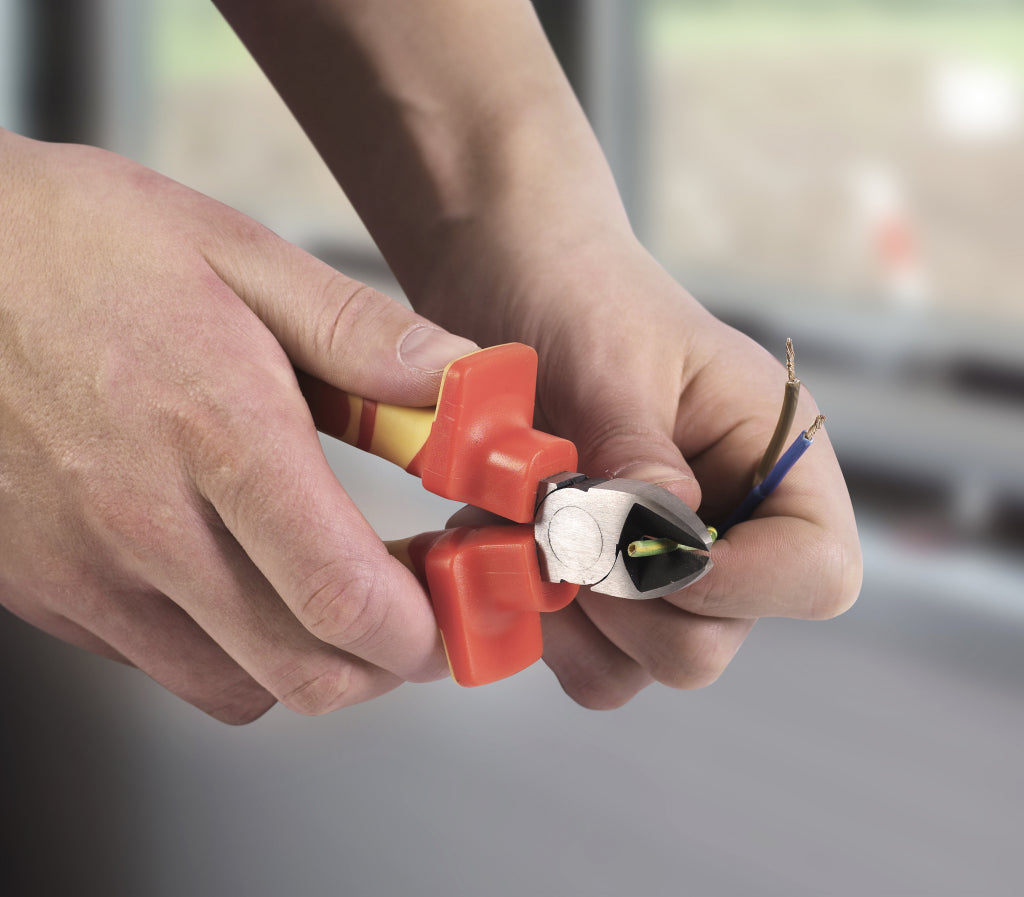 https://www.accesstoretail.com/uploads/partimages/315697%20SPPDC6%20Diagonal%20Cutter%20Pliers_1024.jpg