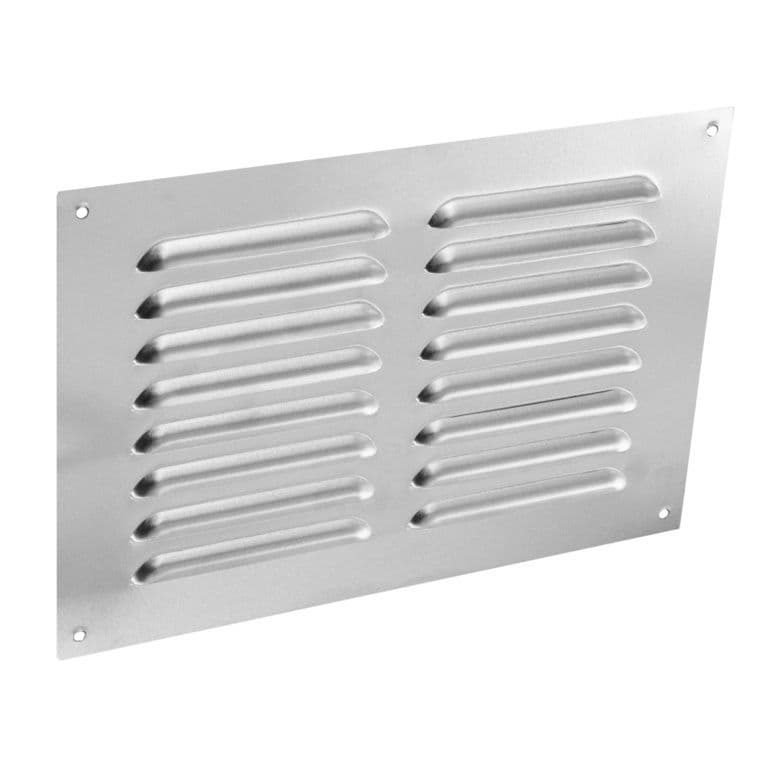 Aluminium louvre vent 9 x 6 inch angled slats close up view
