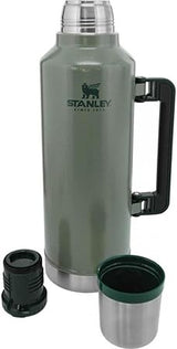 STANLEY Legendary Classic Bottle | Hammer tone green | 2.3L