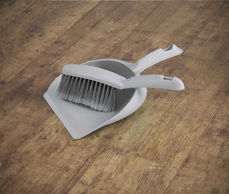 https://www.accesstoretail.com/uploads/partimages/571654-SHB120-Deluxe-Dustpan-and-Brush_1024.jpg