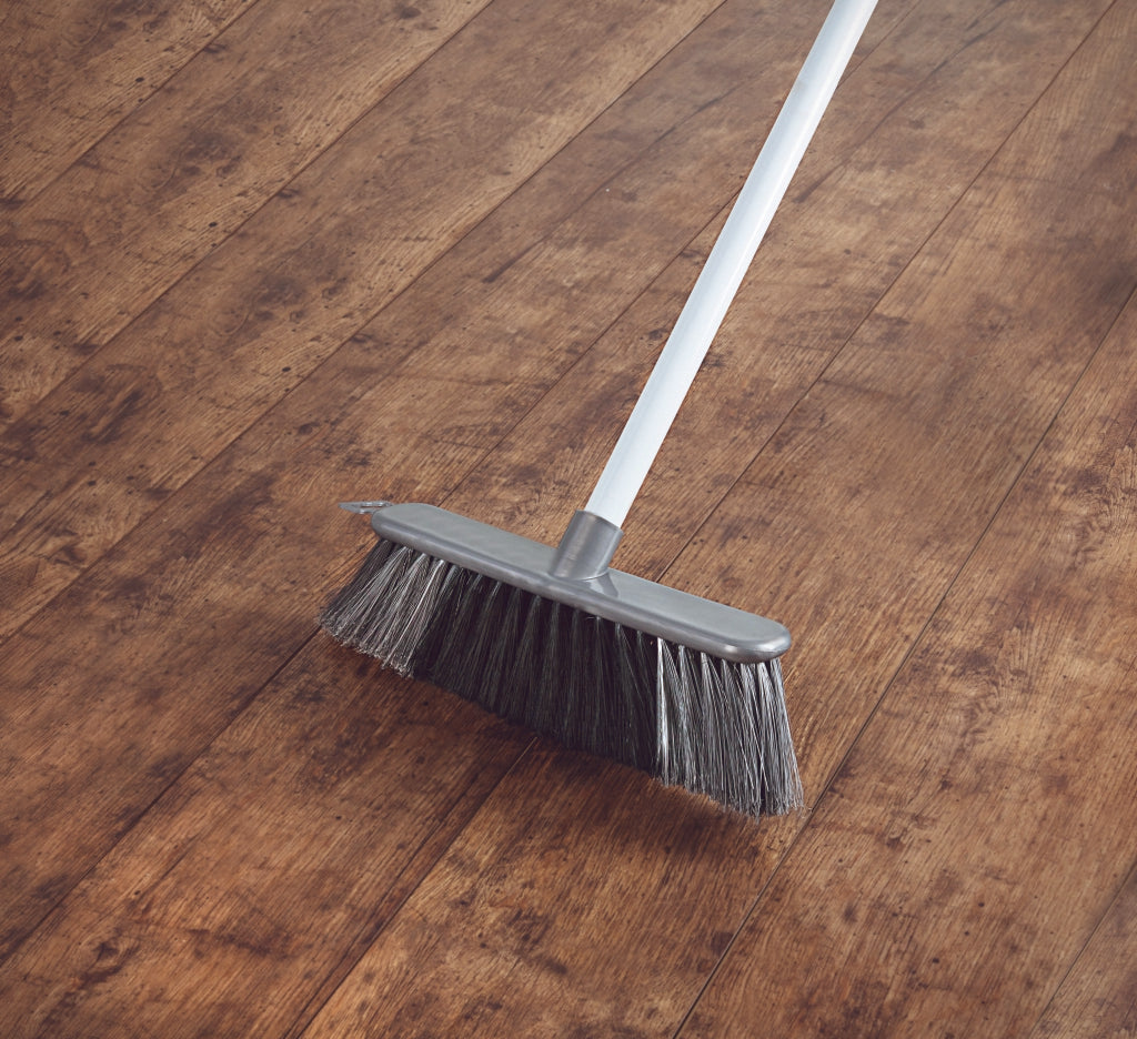 https://www.accesstoretail.com/uploads/partimages/571727%20SHB119%20Brush%20and%20Handle_1024.jpg