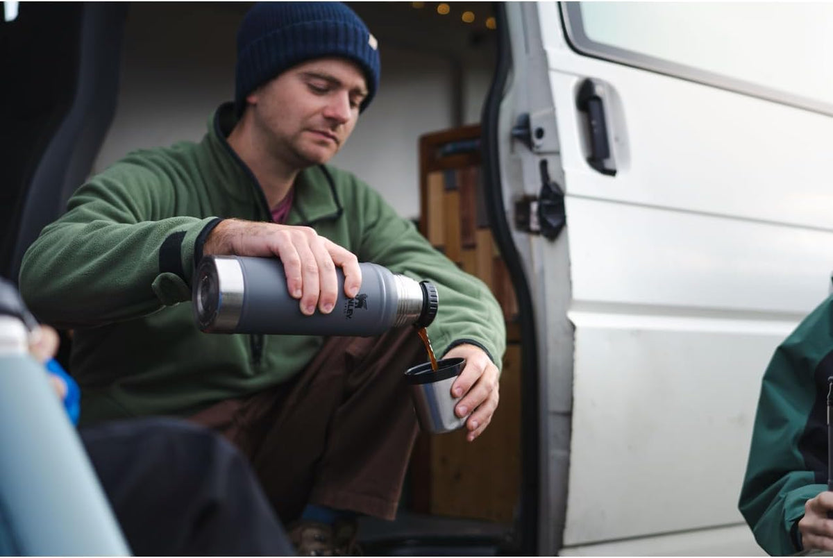 STANLEY Legendary Classic Bottle | Black 2.0 | 0.94L