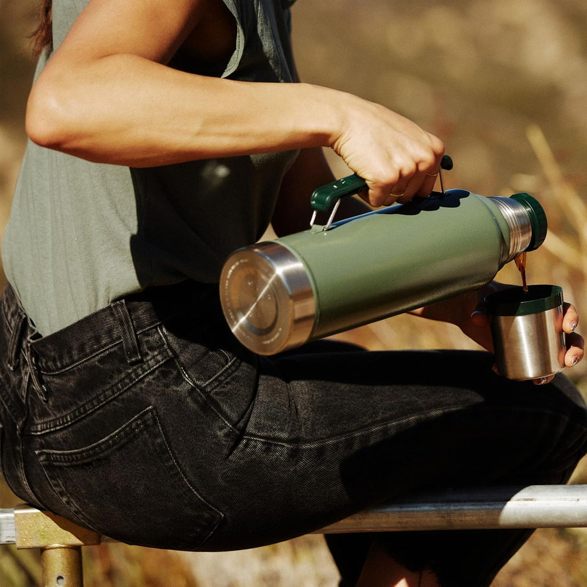 STANLEY Legendary Classic Bottle | Hammer tone green | 1.9L