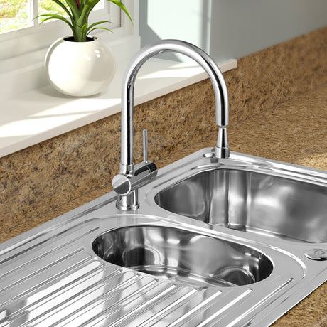 https://www.accesstoretail.com/uploads/partimages/779546%20SPT210%20SP%20Drake%20Pull%20Out%20Mono%20Mixer%20Sink%20Tap-1_1024.jpg