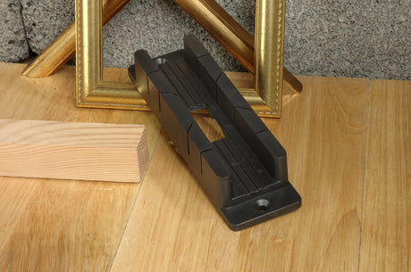https://www.accesstoretail.com/uploads/partimages/Mini%20Mitre%20Box_1024.jpg