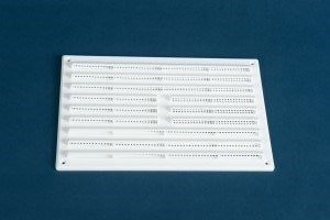 White plastic louvre vent with flyscreen, 9x6 inch size, product photo