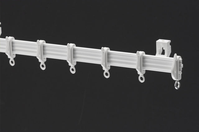 https://www.accesstoretail.com/uploads/partimages/WHITE%20DRAPE_1024.jpg